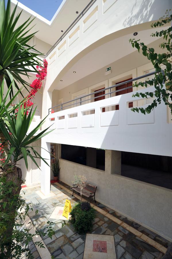 Merabello Apartments Agia Marina  Екстер'єр фото